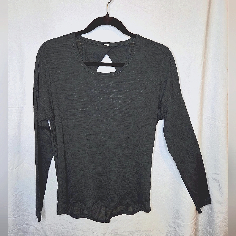 Lululemon Get Set Long Sleeve in Heathered Dark Emerald - Size 8 (?)